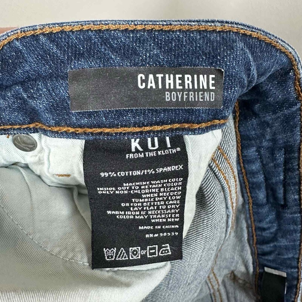 KUT From The Kloth Catherine Boyfriend Jeans Distressed Blue Wash Size 8 - Picture 2 of 5